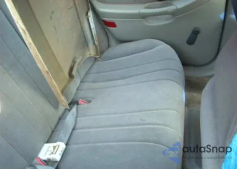 2001 Chevrolet Malibu z USA, uszkodzony, nr VIN 1G1ND52JX16189499